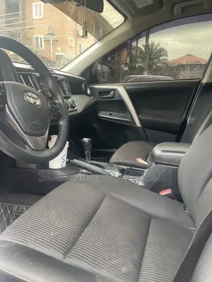 Toyota RAV4 2018 Blue