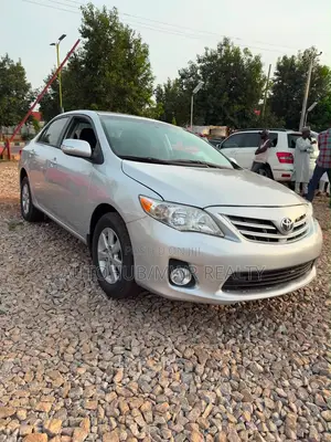 Toyota Corolla 2013 Silver