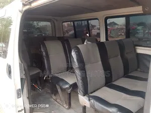 Toyota HiAce 2008 White