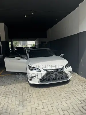 Lexus ES 350 Base 2020 White