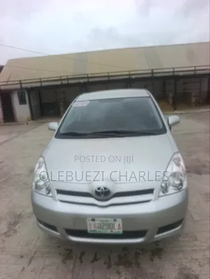 Toyota Corolla Verso 2006 Gold