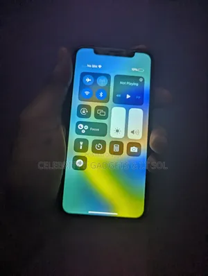 Apple iPhone X 64 GB Black