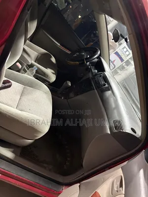 Toyota Corolla 2005 Maroon