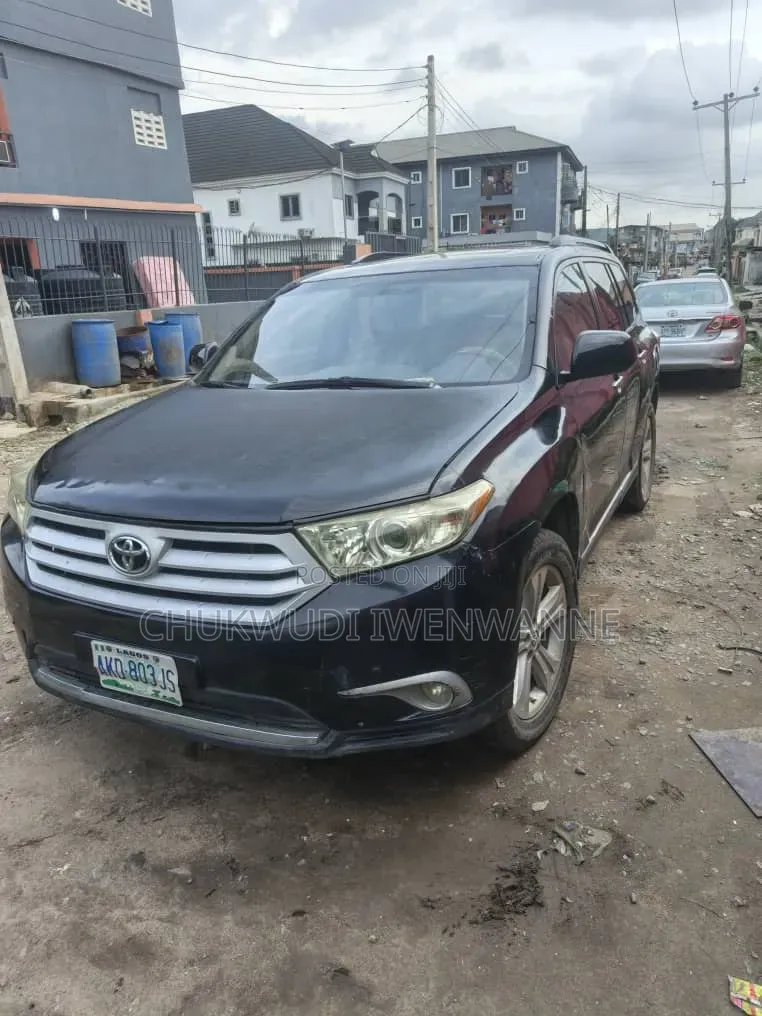 Toyota Highlander 2012 Black