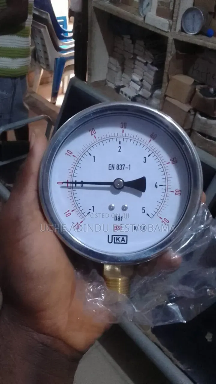 Pressure Gauge -1+5bar 4inches