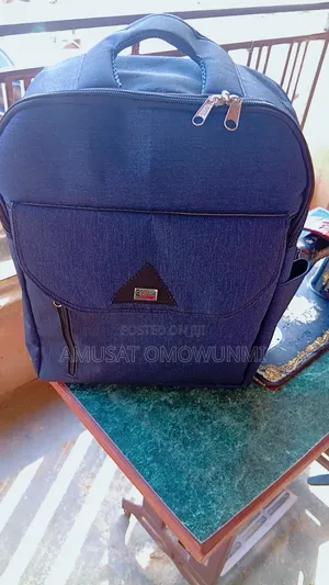 A "16/13" School/Laptop Bag
