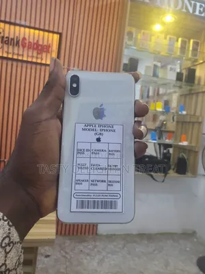 Apple iPhone XS Max 64 GB White