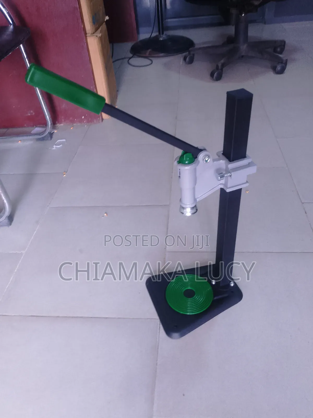 Bottle Crown Hand Capping Machine
