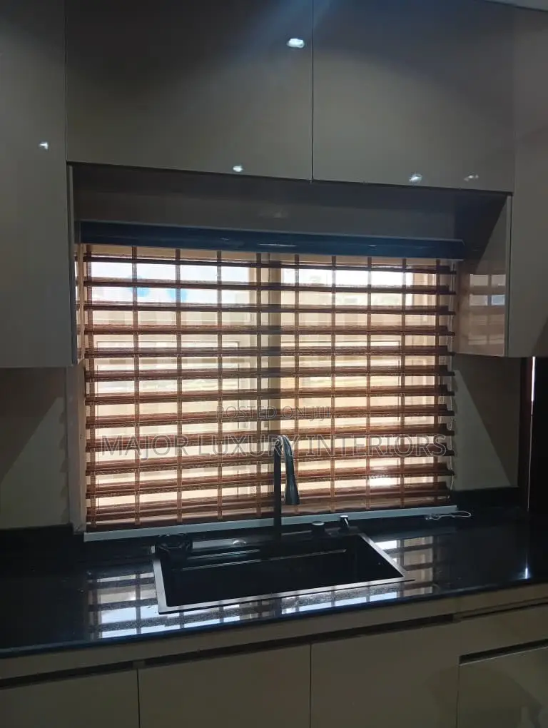 Triple-Shade Window Blind ( Original)