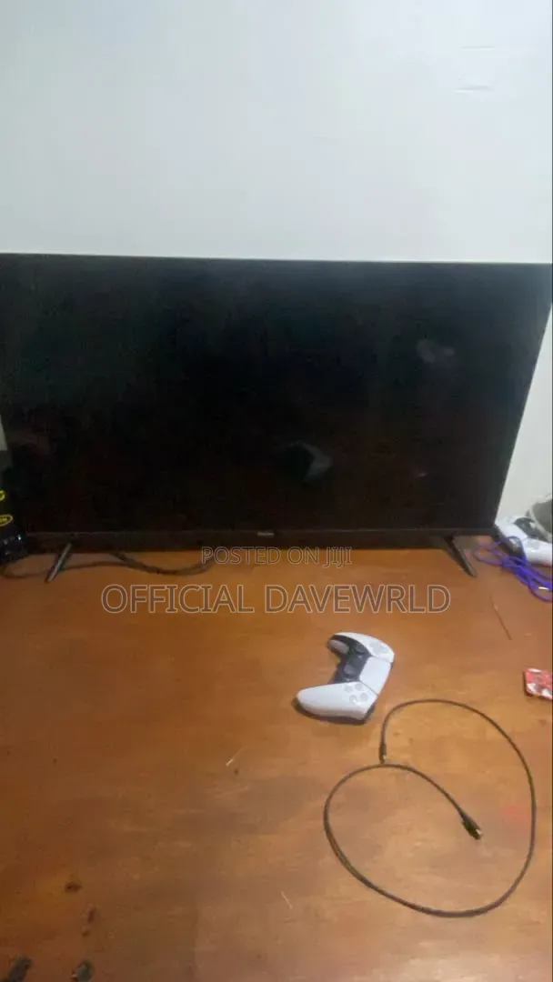 Hisense HDTV 44"