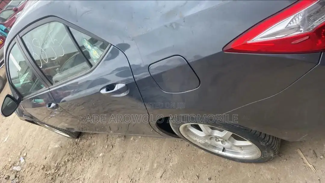 Toyota Corolla 2015 Gray