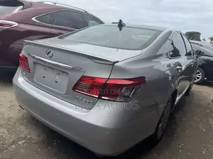 Lexus ES 350 2010 Silver