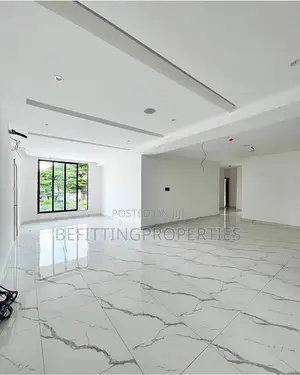 3bdrm Apartment in Lekki for sale