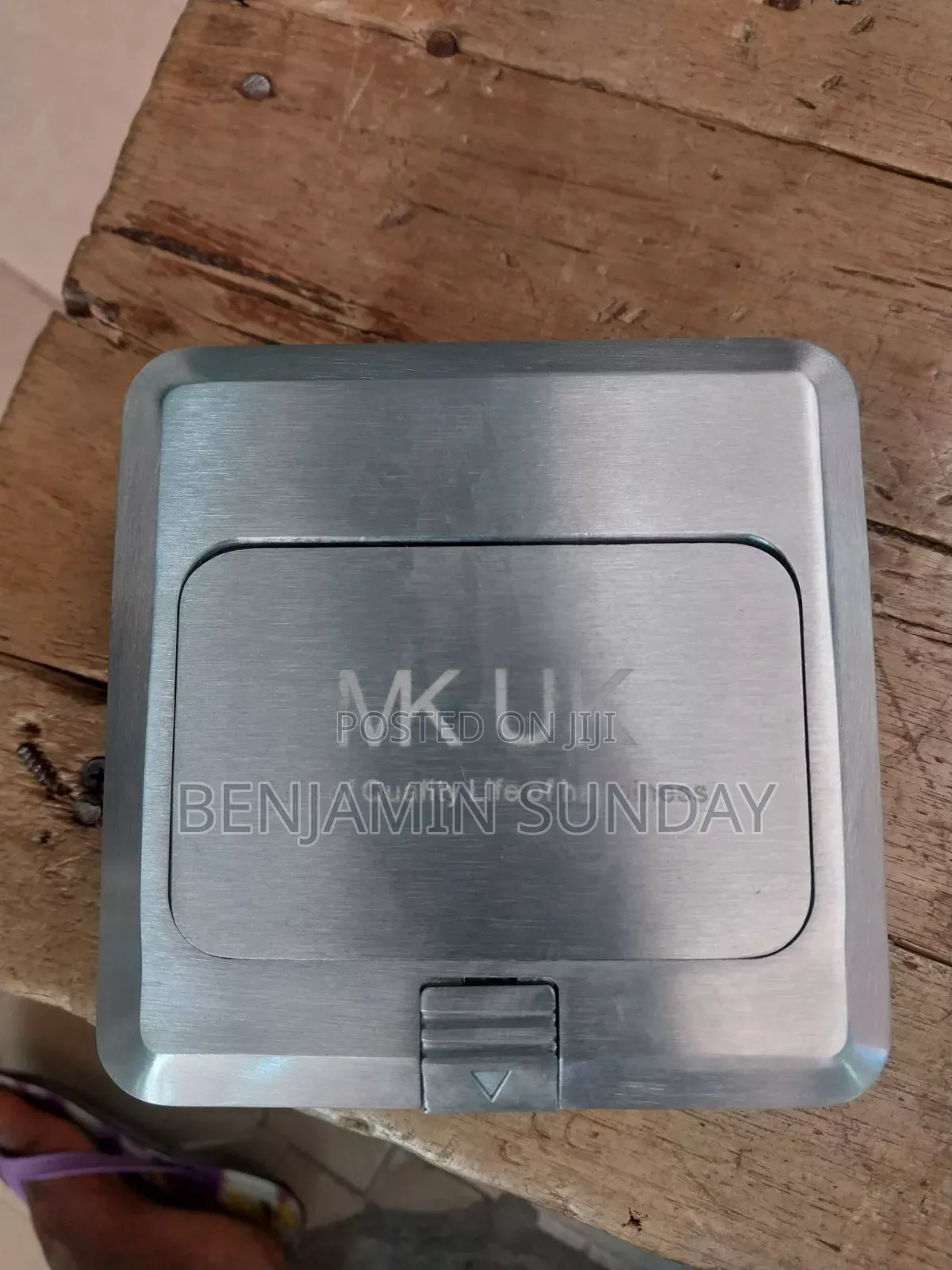 Floor Socket Mk Uk