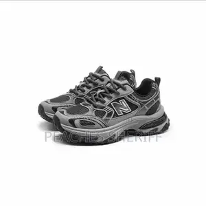 Men’s / Women's Sneakers. New and Comfortable