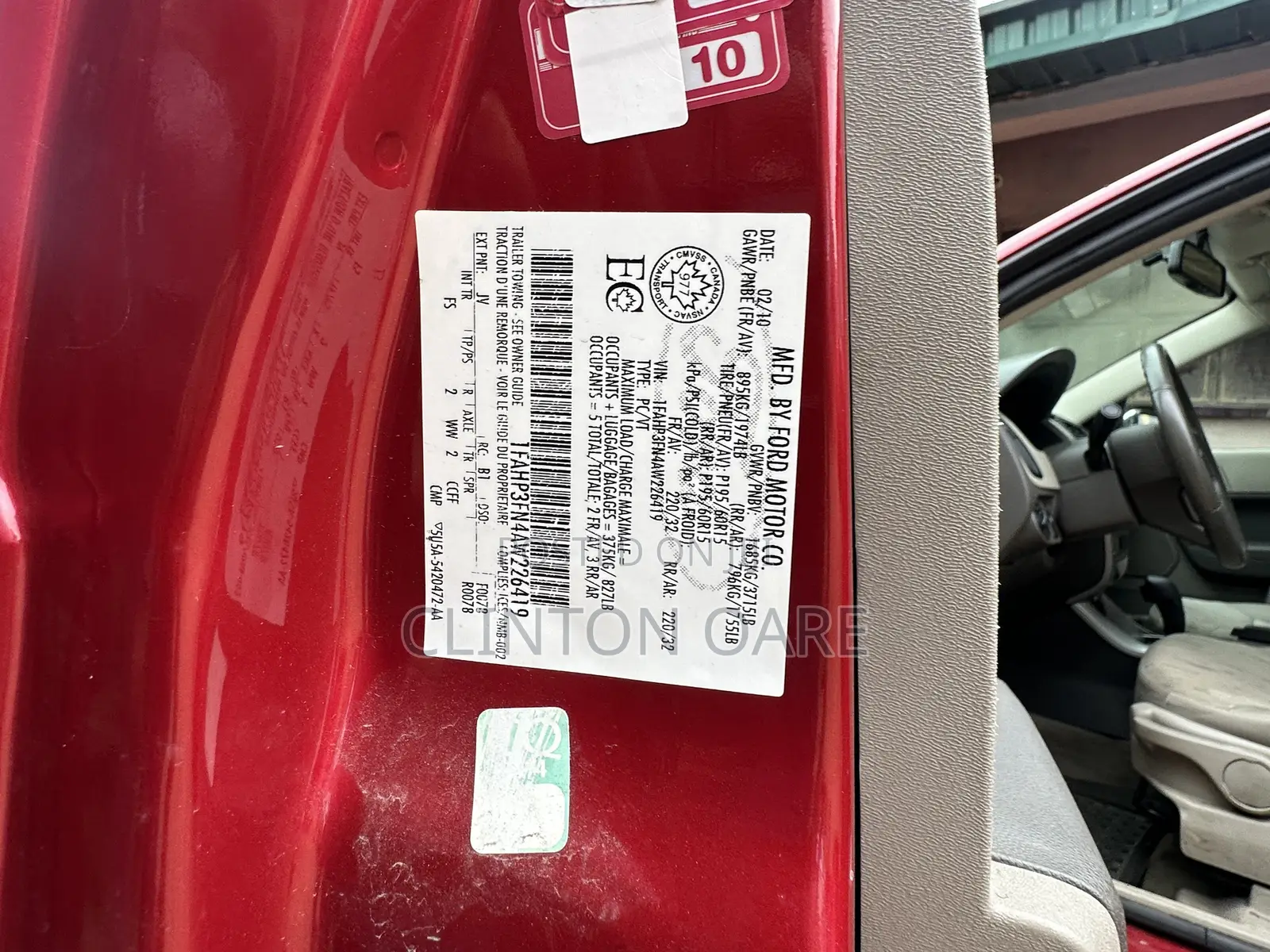 Ford Focus SE 2010 Red