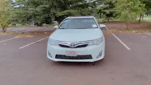 Toyota Camry LE 4dr Sedan (2.5L 4cyl 6A) 2013 White