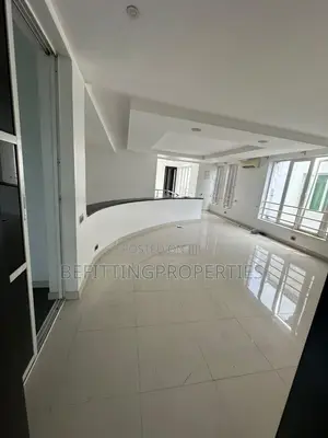 5bdrm Duplex in Banana Island for rent