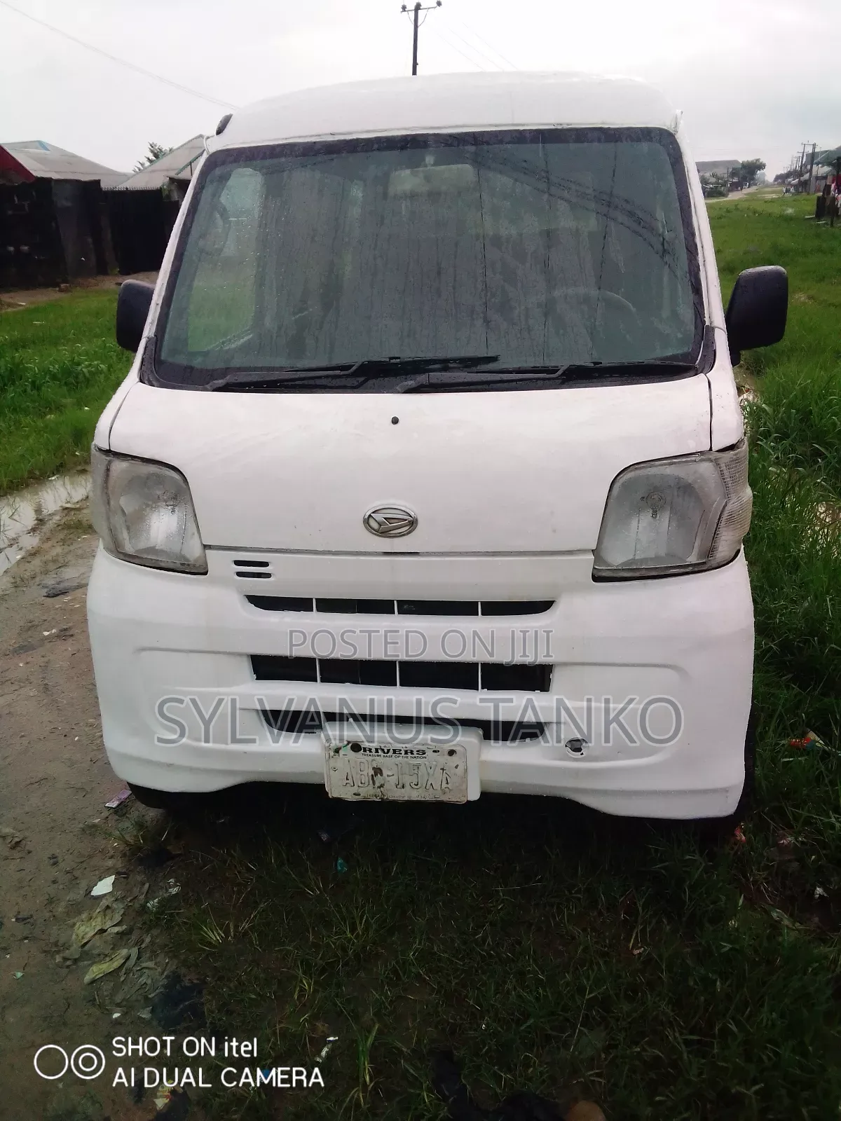 Daihatsu Hijet 2020 White