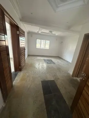 4bdrm Duplex in Banana Island for rent