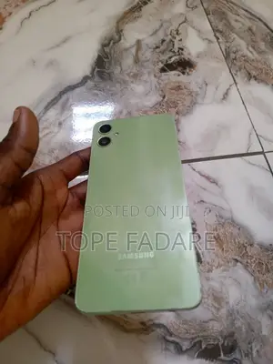 Samsung Galaxy A05 64 GB Green