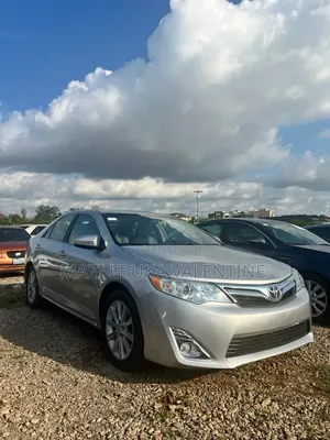 Toyota Camry 2013 Gold