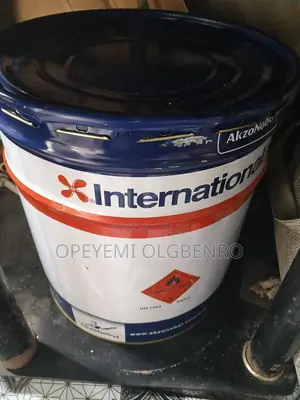 Akzonobel International Paint 990 Black a/B