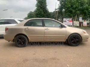 Toyota Corolla 2006 Gold