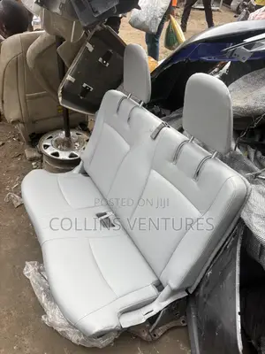 Complete Seat Toyota Highlander 2009-12 Available