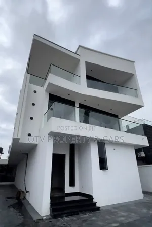 5bdrm Duplex in Lekki Phase 1 for sale