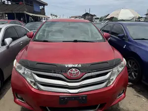 Toyota Venza 2010 Red