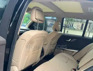 Mercedes-Benz GLK-Class Base GLK 350 4dr AWD 4MATIC (3.5L 6cyl 7A) 2015