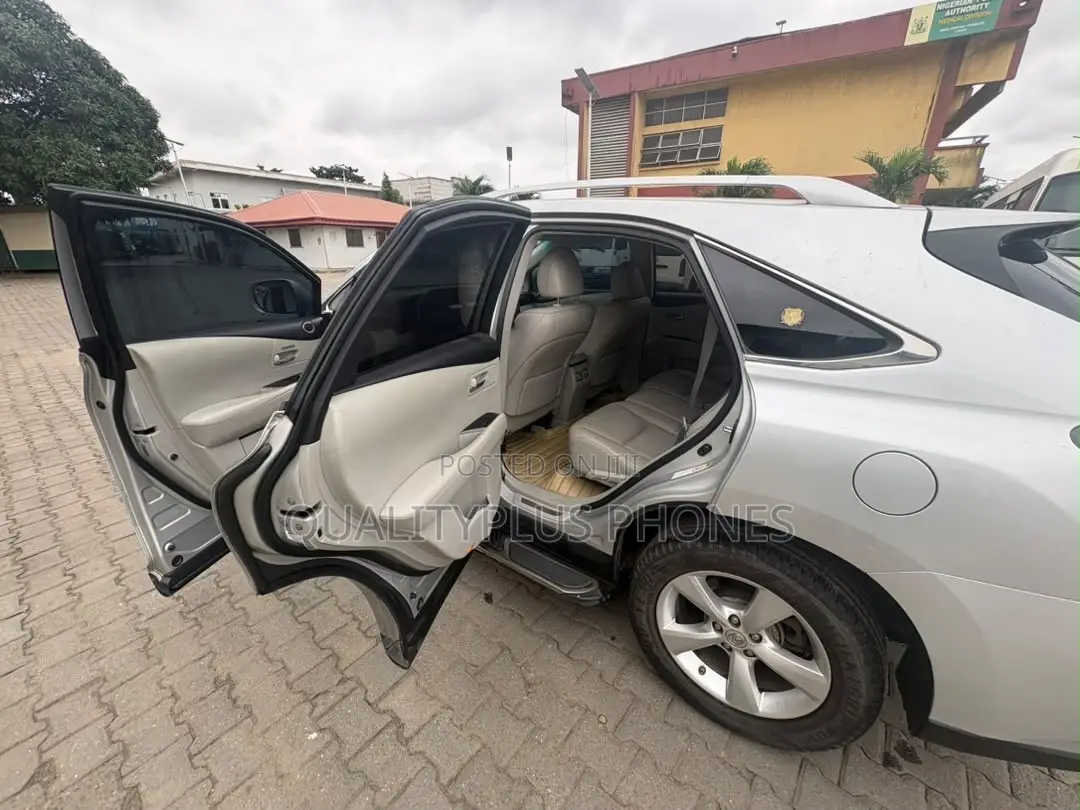 Lexus RX 270 2012 Silver