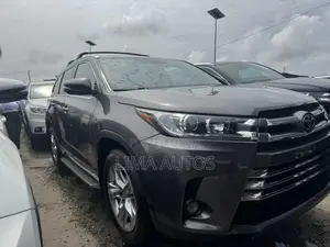 Toyota Highlander 2015 Gray