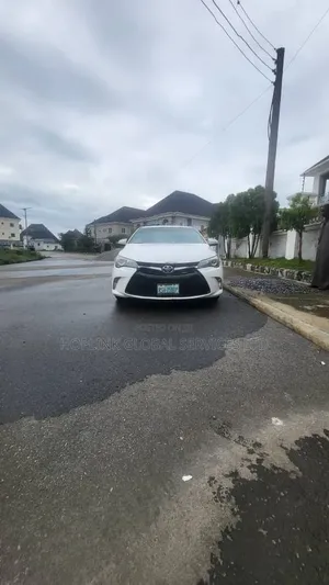 Toyota Camry 2016 White
