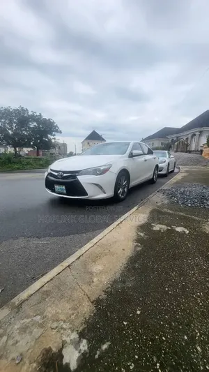 Toyota Camry 2016 White