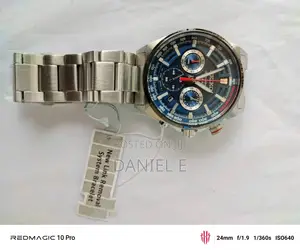 The picSeiko Chronograph Quartz Blue Dial Men's Watch