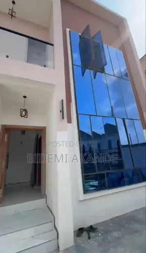4bdrm Duplex in GRA Phase 1 for sale