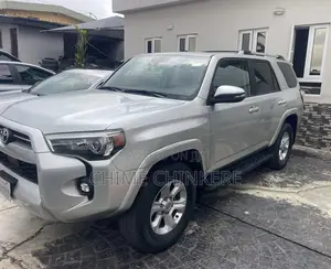 Toyota 4-Runner Limited 2022 Gray