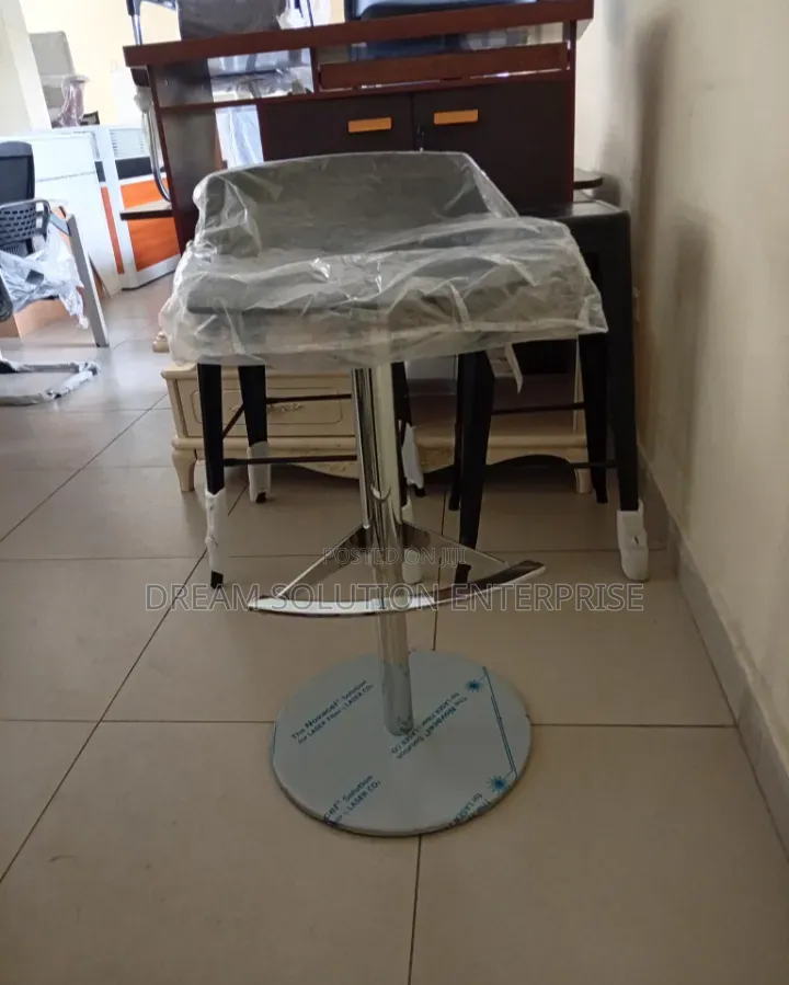 Strong Quality Adjustable Bar Stool Chair