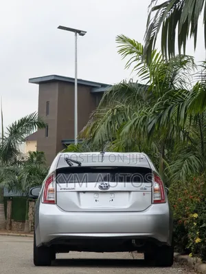 Toyota Prius 2014 Silver