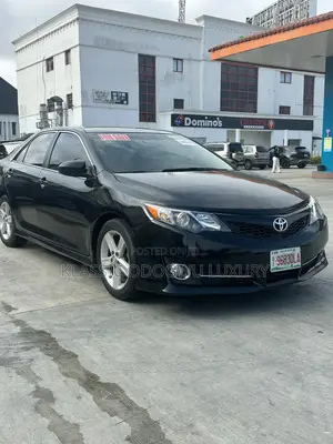 Toyota Camry SE Sport 4dr Sedan (2.5L 4cyl 6A) 2014 Black