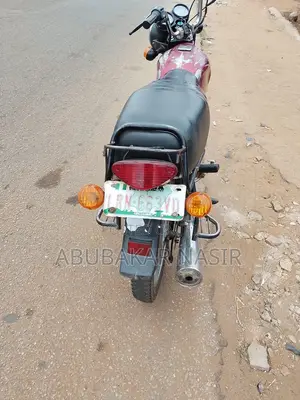 Bajaj Boxer 2015 Red