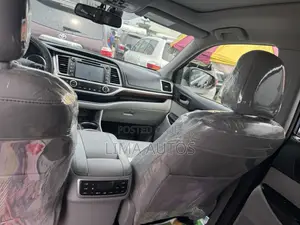 Toyota Highlander 2018 Black
