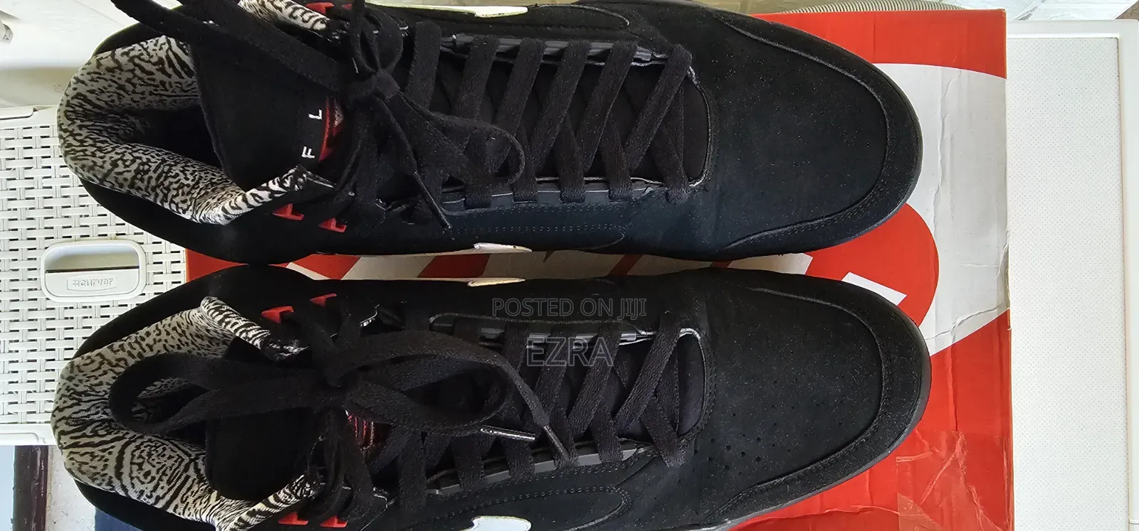 Air Flight Lite Mid Black Hi Top Trainers.