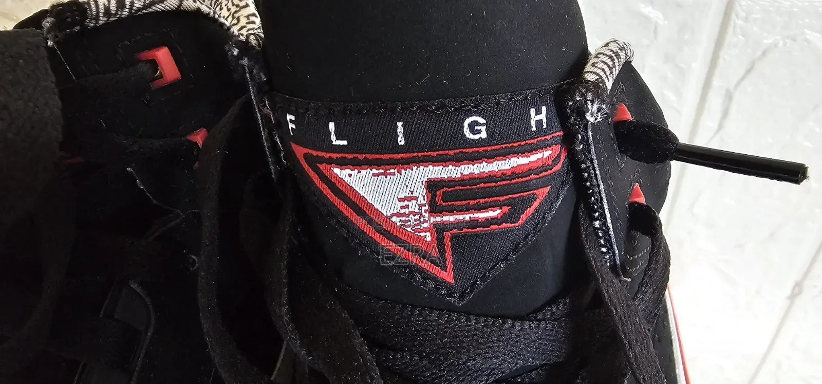 Air Flight Lite Mid Black Hi Top Trainers.