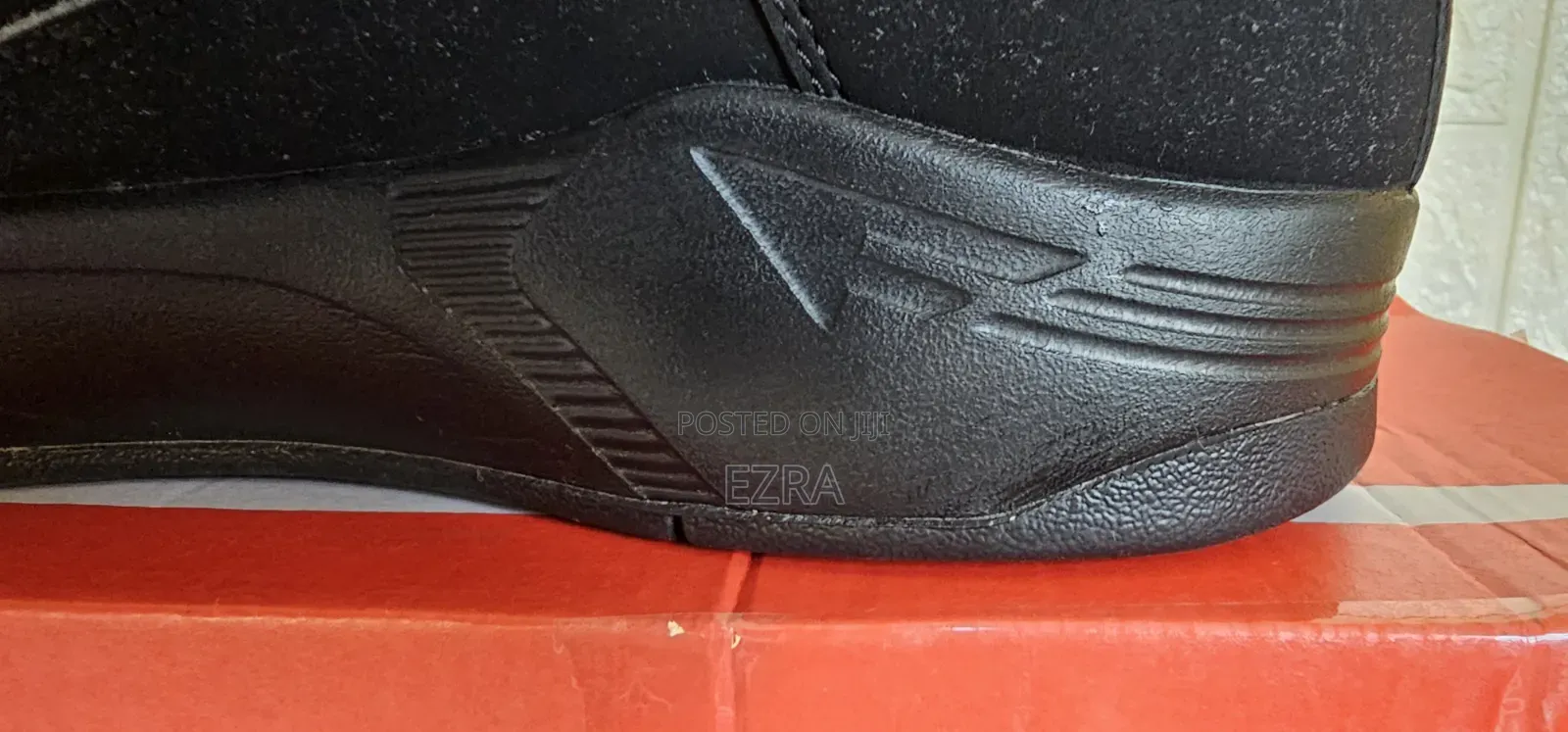 Air Flight Lite Mid Black Hi Top Trainers.