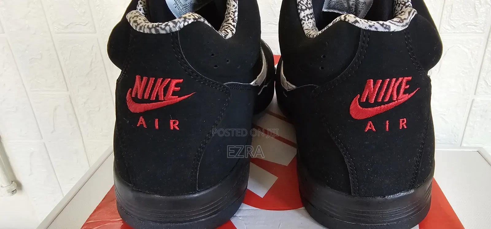 Air Flight Lite Mid Black Hi Top Trainers.