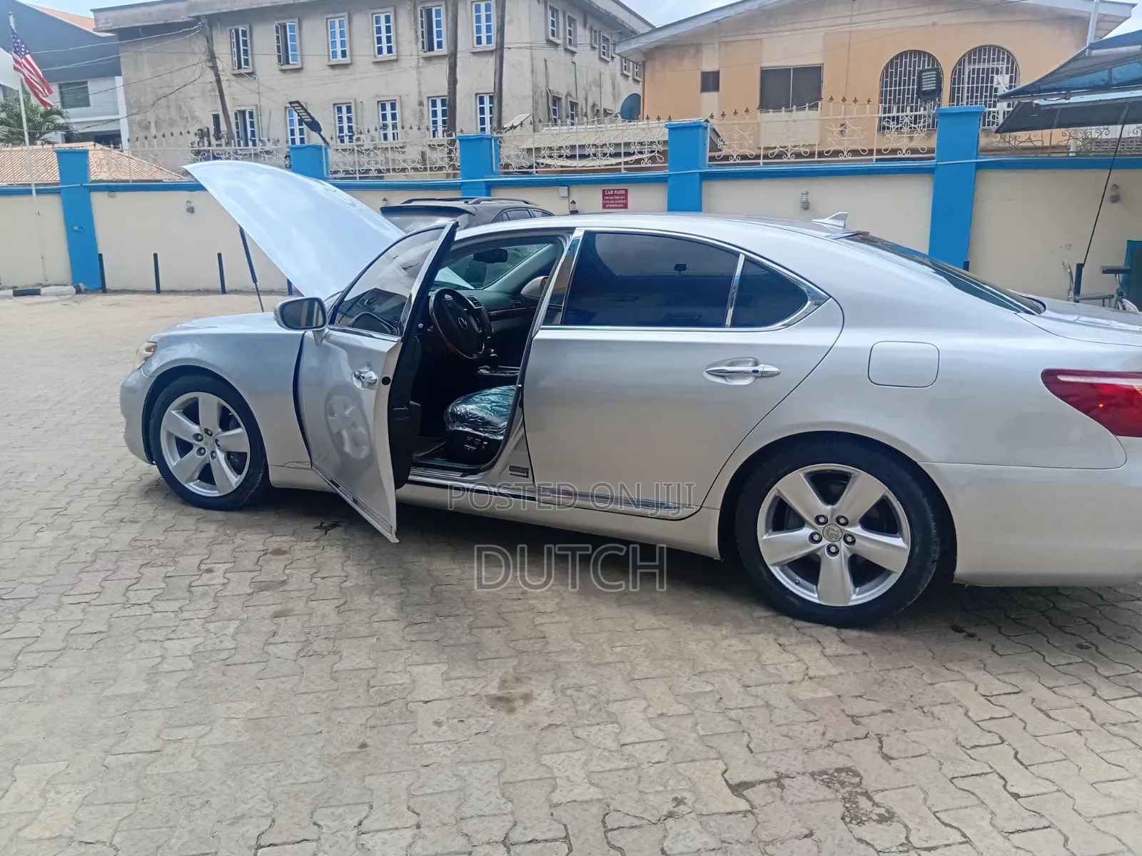 Lexus LS 460 2010 Silver