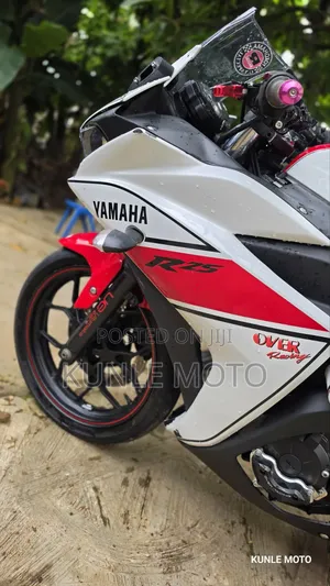 Yamaha 2018 Red